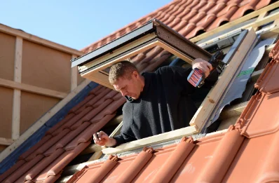 Pose de fenêtres de toit Velux à Chapelle-Orthemale